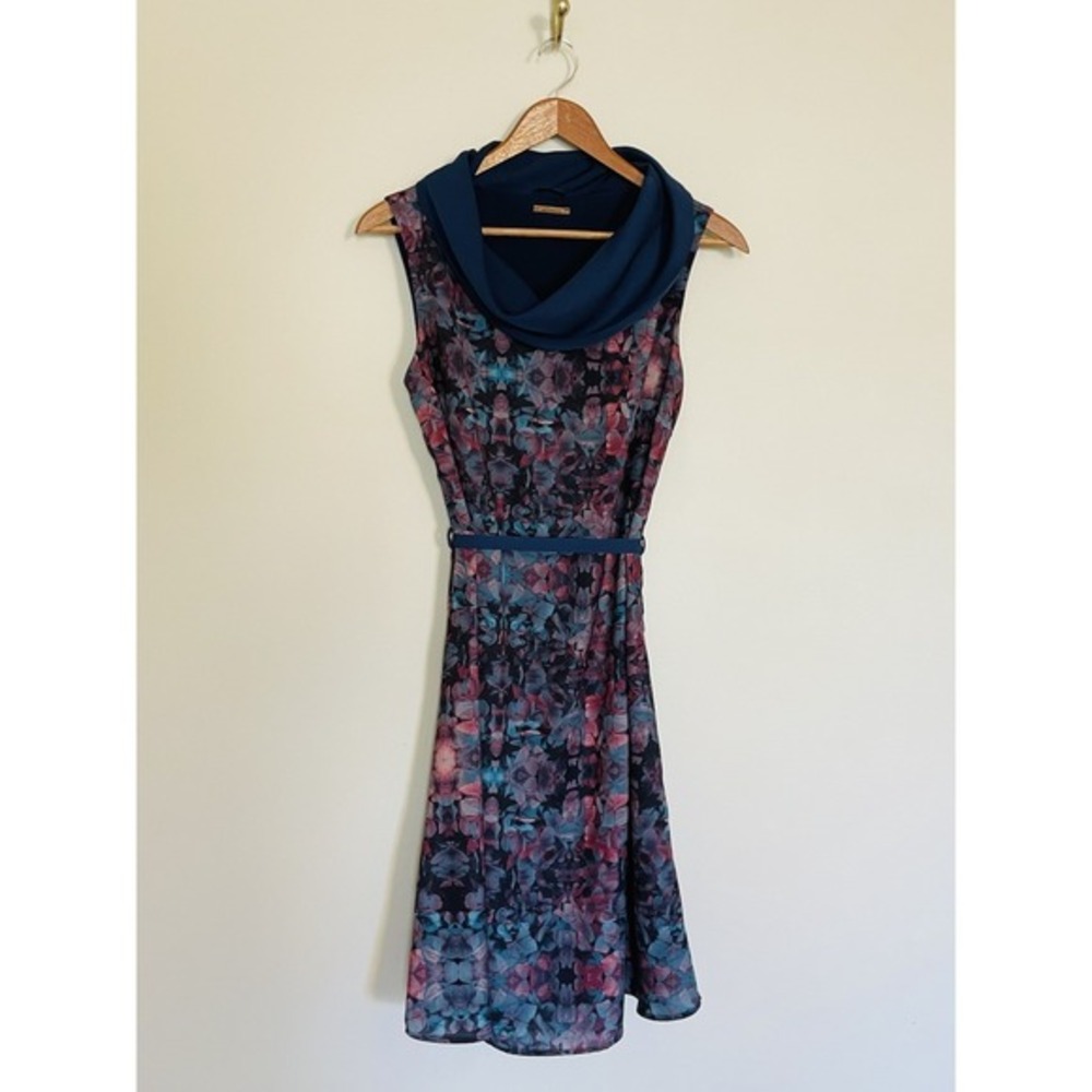 Skunkfunk Sarah Shift Dress. Size 2. Watercolor Floral Pattern.‎ Art To Wear.